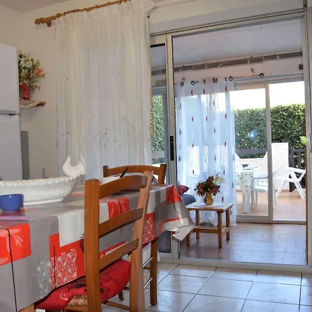 Rez-de-jardin Avec Piscine Et Parking A Marseillan-plage - Fr-1-387-63 Apartment