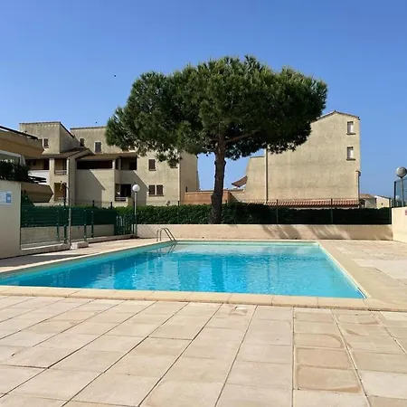 Rez-de-jardin Avec Piscine Et Parking A Marseillan-plage - Fr-1-387-63 * Marseillan (Herault)