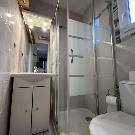 Rez-de-jardin Avec Piscine Et Parking A Marseillan-plage - Fr-1-387-63 Apartment