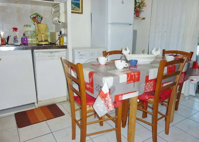 Rez-de-jardin Avec Piscine Et Parking à Marseillan-plage - Fr-1-387-63 Apartamento